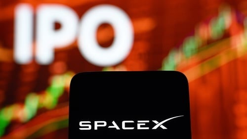 Le monde regarde l’IPO de SpaceX, mais le vrai choc est ailleurs: pourquoi le refus du S&P 500 peut tout changer