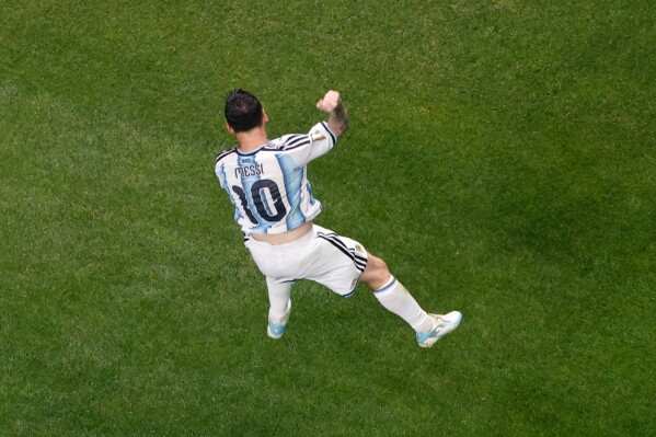 Messi en larmes, l’Argentine renverse l’Egypte 3-2 et rejoint les quarts de finale du Mondial 2026