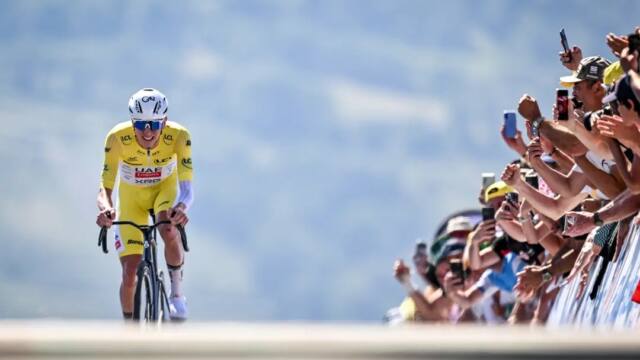 Le Tour de France arrive sous 44°C : Barcelone ouvre une edition que la canicule menace deja