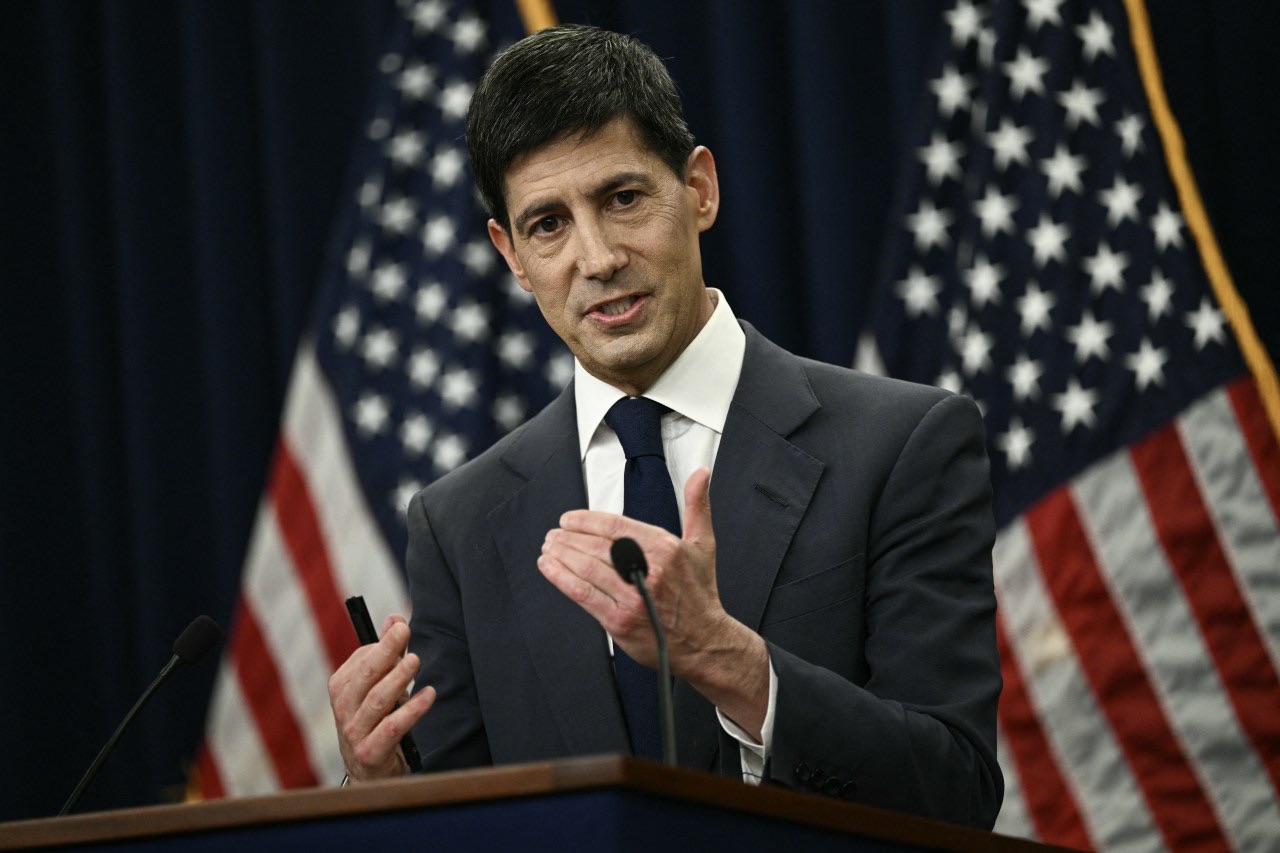 The Rift Shaking the Fed: Three Voices Call for a Rate Hike
