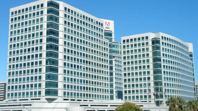 Pourquoi la chute d’Adobe secoue toute l’economie creative : le signal IA que la France ne peut plus ignorer