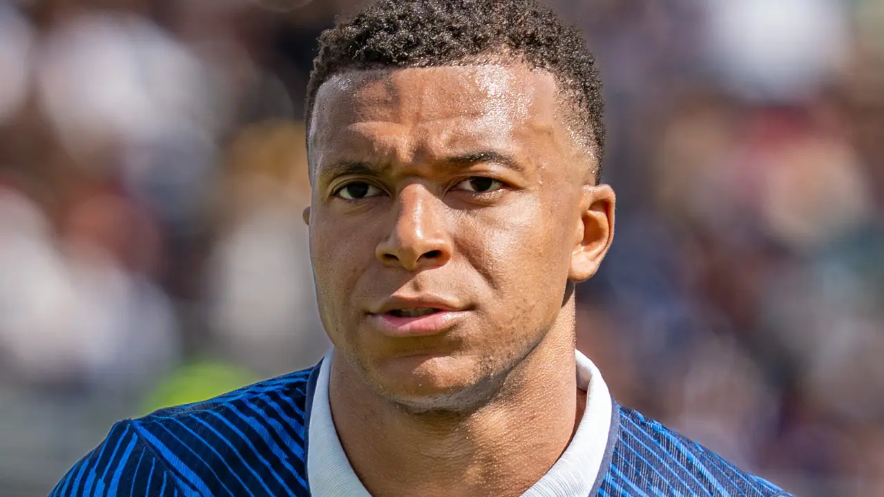 Alerte Mondial 2026 : Mbappe marque encore, la France revient a 4-3 contre l’Angleterre