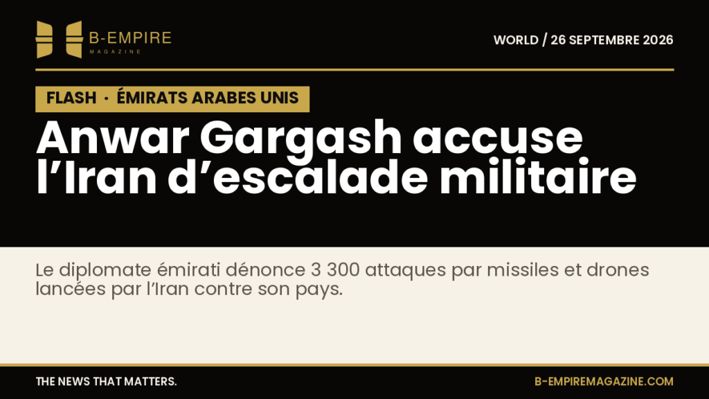 Portrait d’Anwar Gargash lors de l’Assemblée générale de l’ONU avec un fond neutre