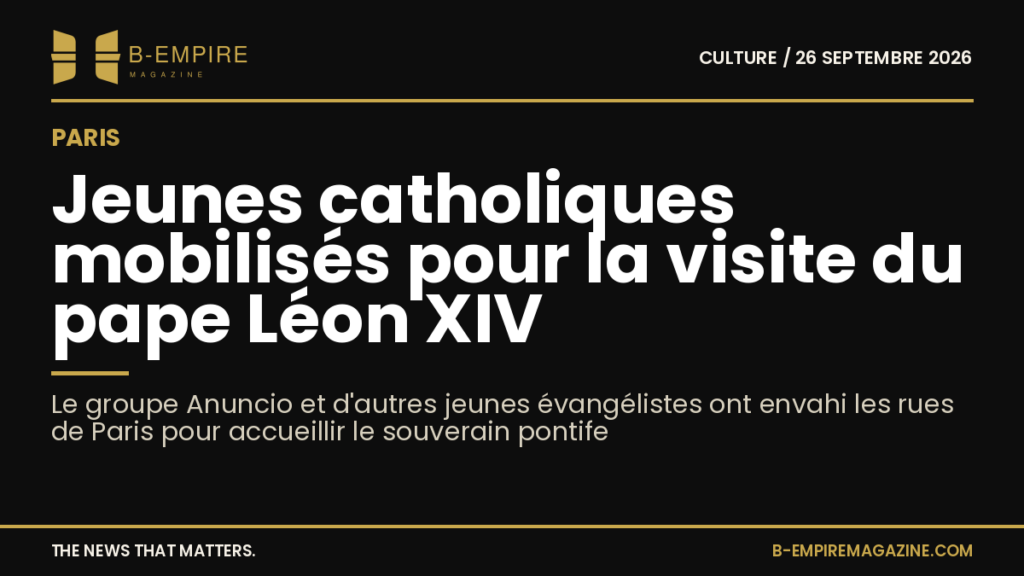 Jeunes catholiques dans les rues de Paris lors de la visite du pape Léon XIV, tenant des bibles et affichant des sourires d'espoir.