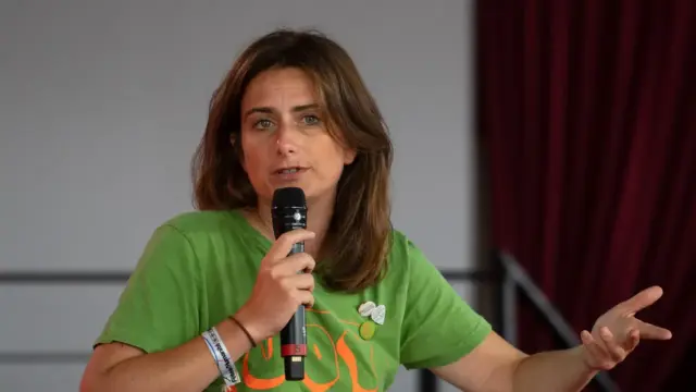 مارين تونديلييه، المرشحة البيئية، أنجبت صبياً.