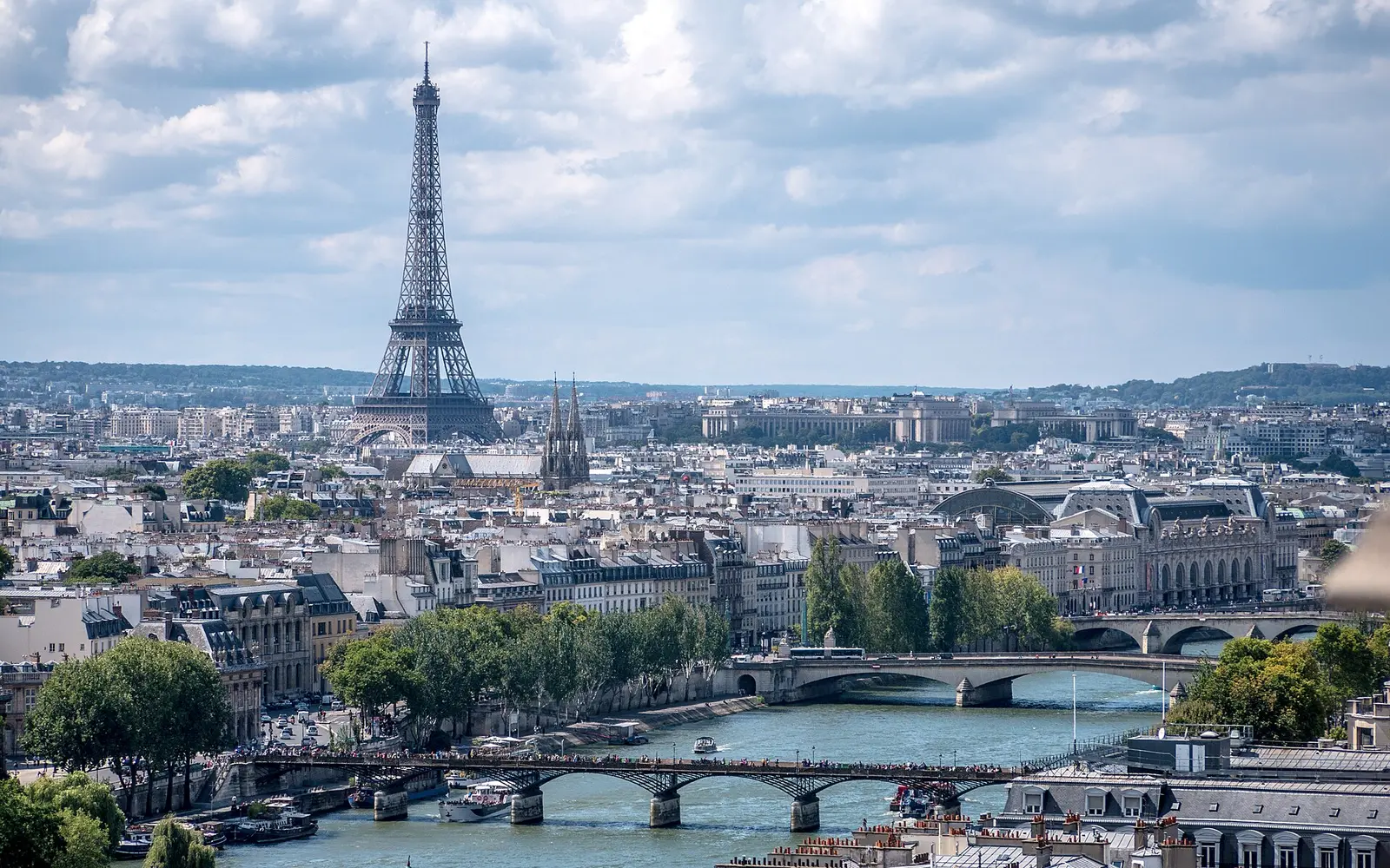 110 000 manifestants à Paris contre la hausse du coût de la vie