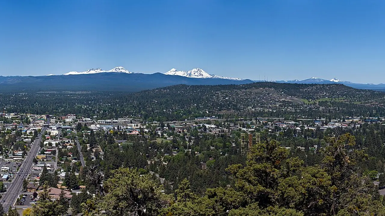 Un tireur adolescent abat une enseignante et trois élèves dans une école de Bend, Oregon