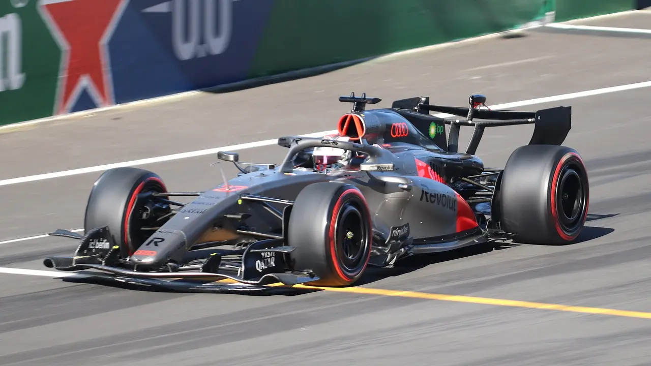 audi-livree-speciale-gp-singapour