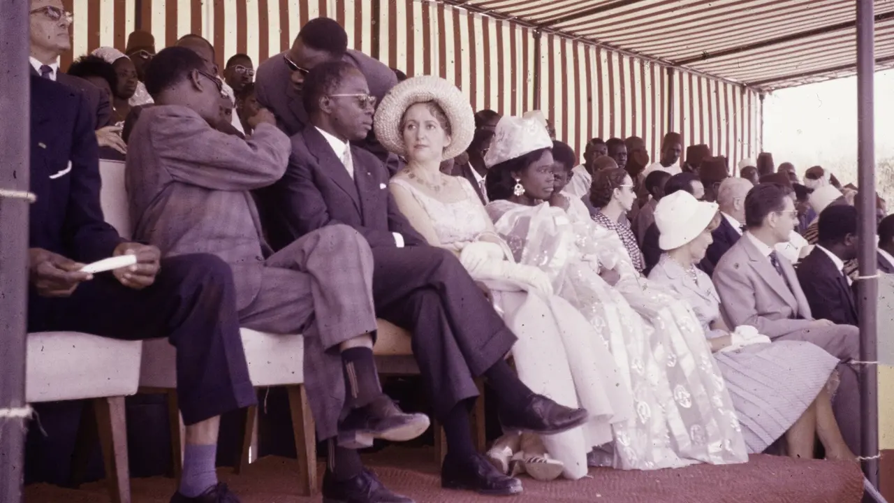 Dans l’atelier de Senghor : une plongée dans la poésie du grand poète africain