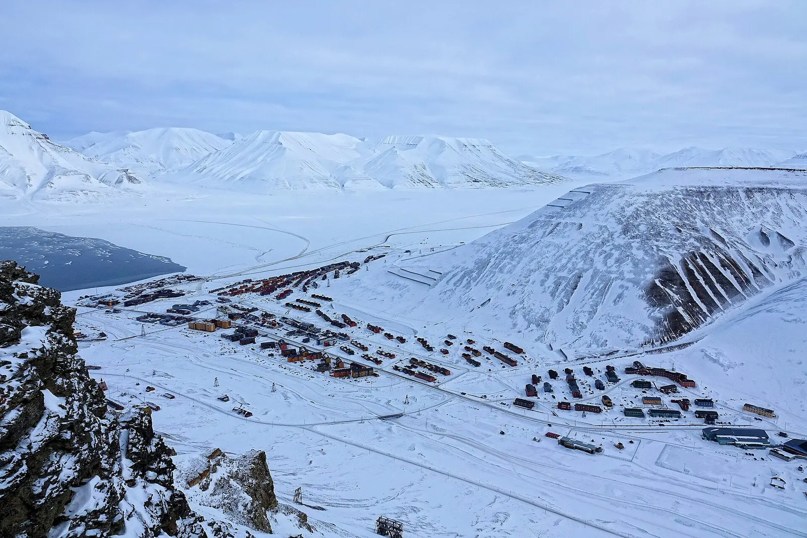 Au Svalbard, le dégel du pergélisol pollue l’eau potable de Longyearbyen