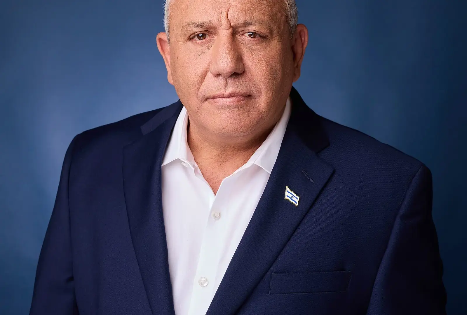 غادي إيزنكوت يعد بتوحيد إسرائيل في مواجهة نتنياهو الذي يُعتبر “ضعيفاً جداً” تجاه إيران