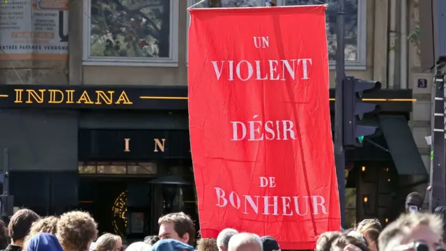 France : plus de 400 lycées paralysés, la mobilisation lycéenne s’étend