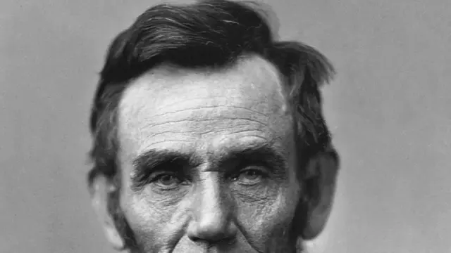 porte-avions-abraham-lincoln-retour-san-diego